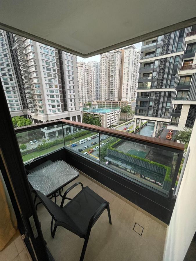 New Arcoris 6 Pax 2 Bedroom With Pool View Mont Kiara - Boho 吉隆坡 外观 照片